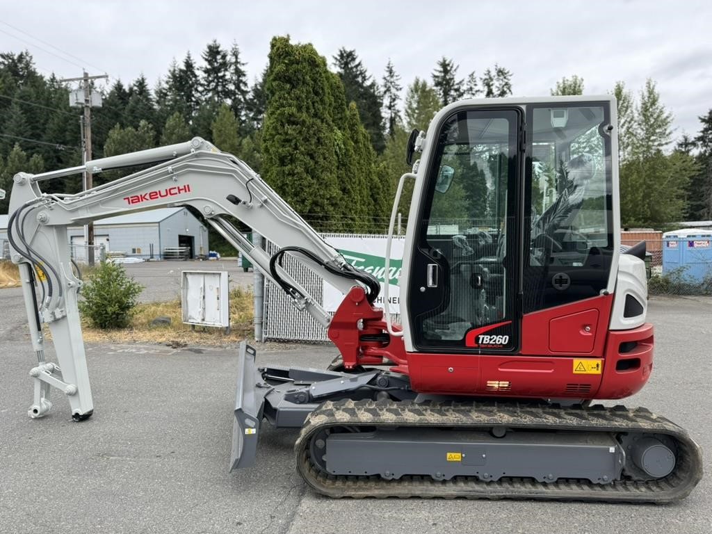 Photo of a 2025 Takeuchi TB260