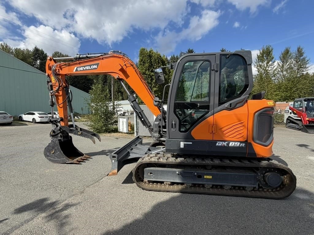 2025 Develon DX89R-7