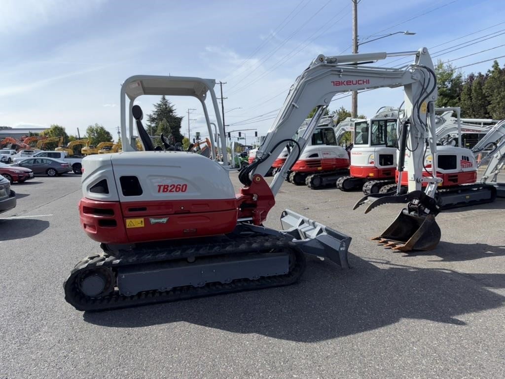 2025 Takeuchi TB260