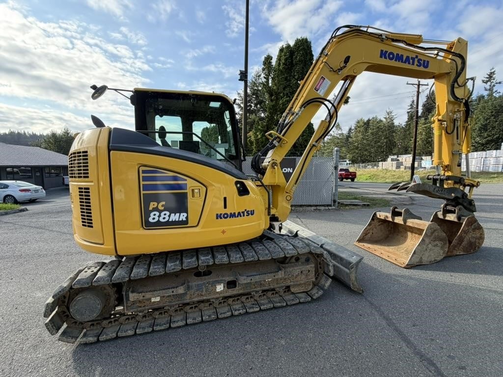2024 Komatsu PC88MR-11
