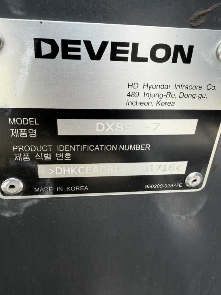 2025 Develon DX89R-7