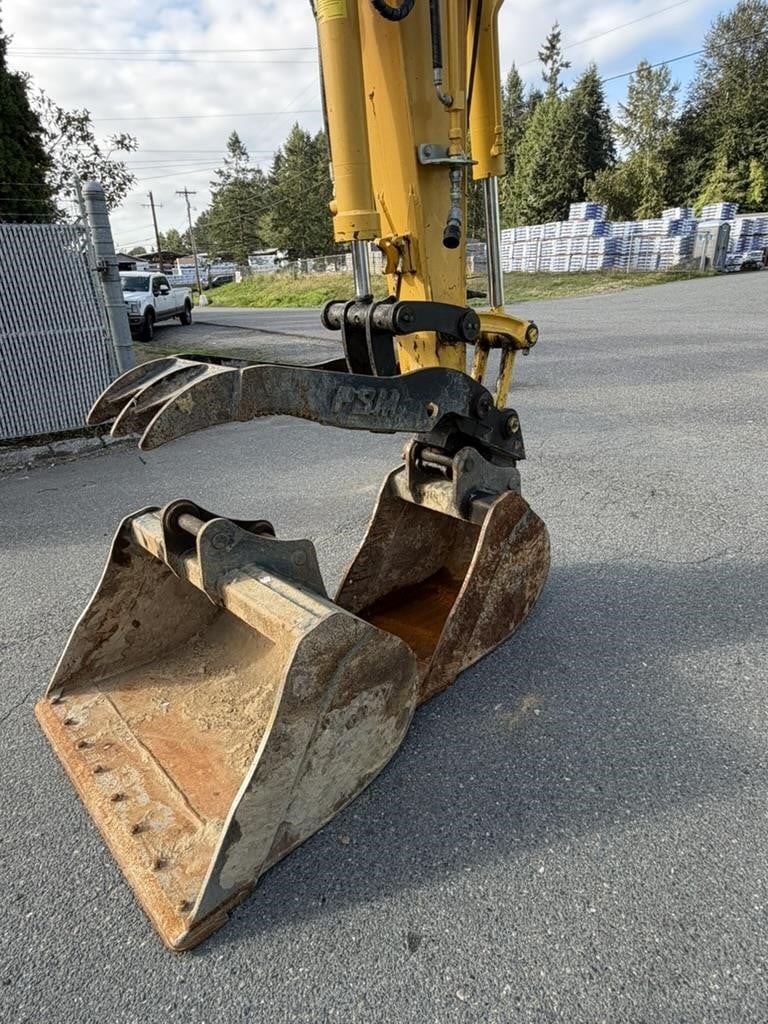 2024 Komatsu PC88MR-11