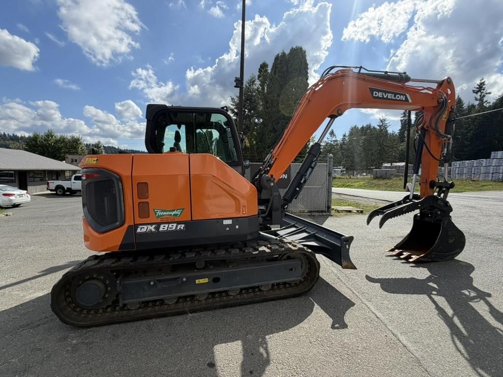 2025 Develon DX89R-7
