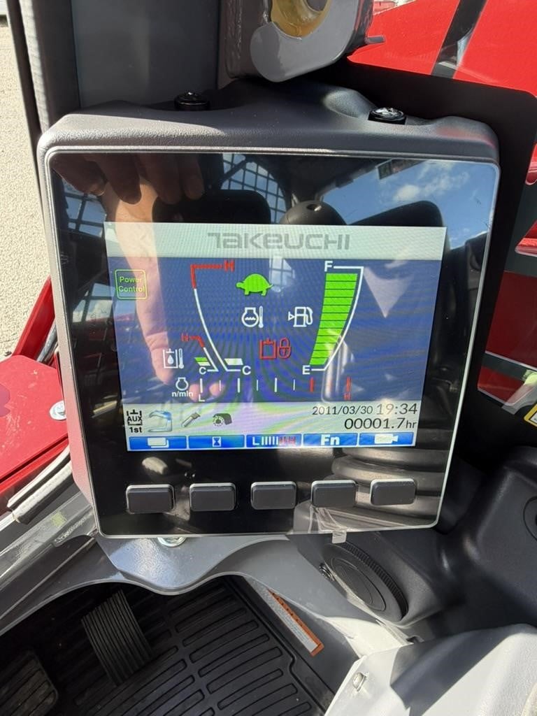 2026 Takeuchi TL8R2