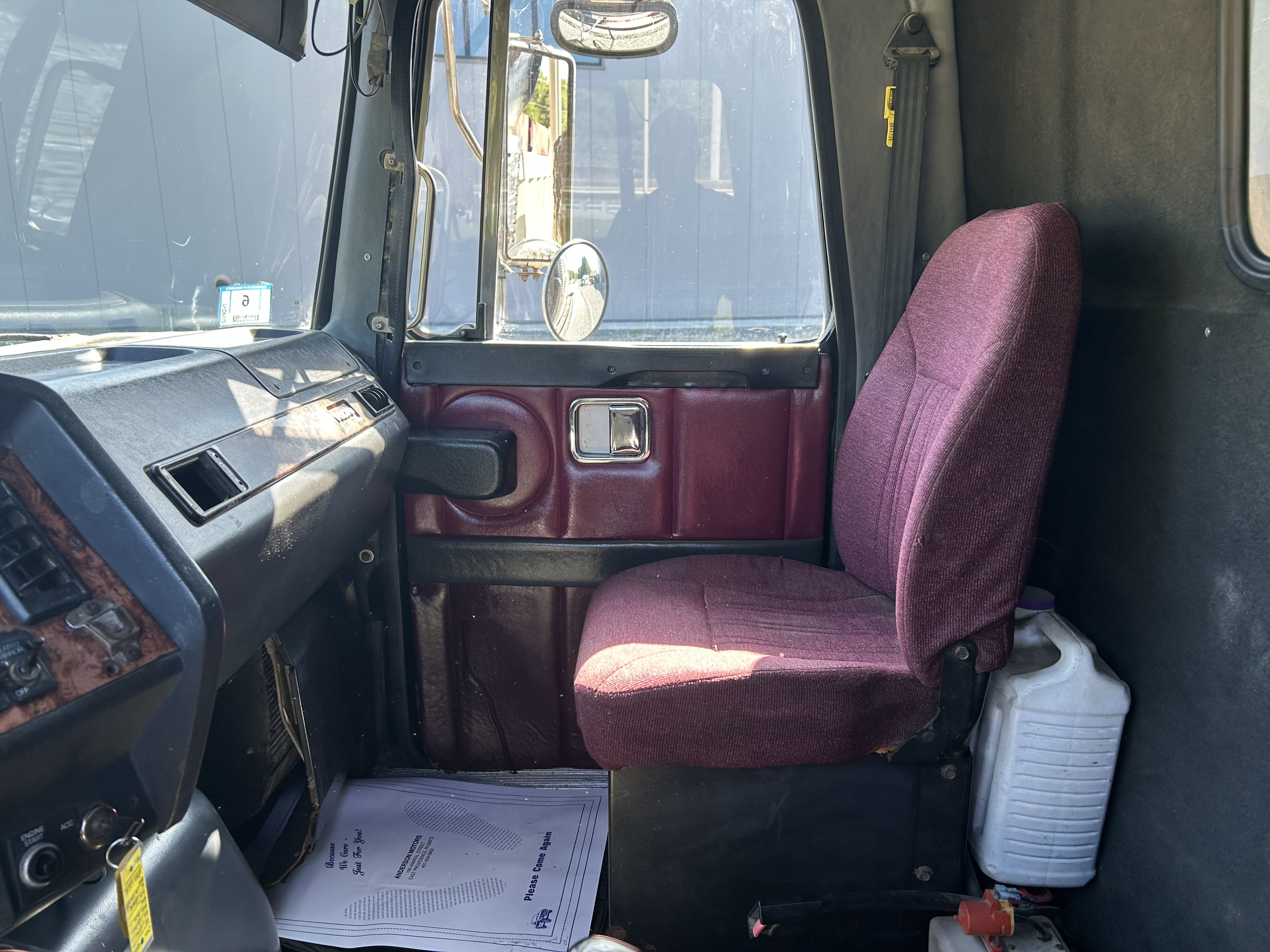 2001 Volvo Autocar ACL
