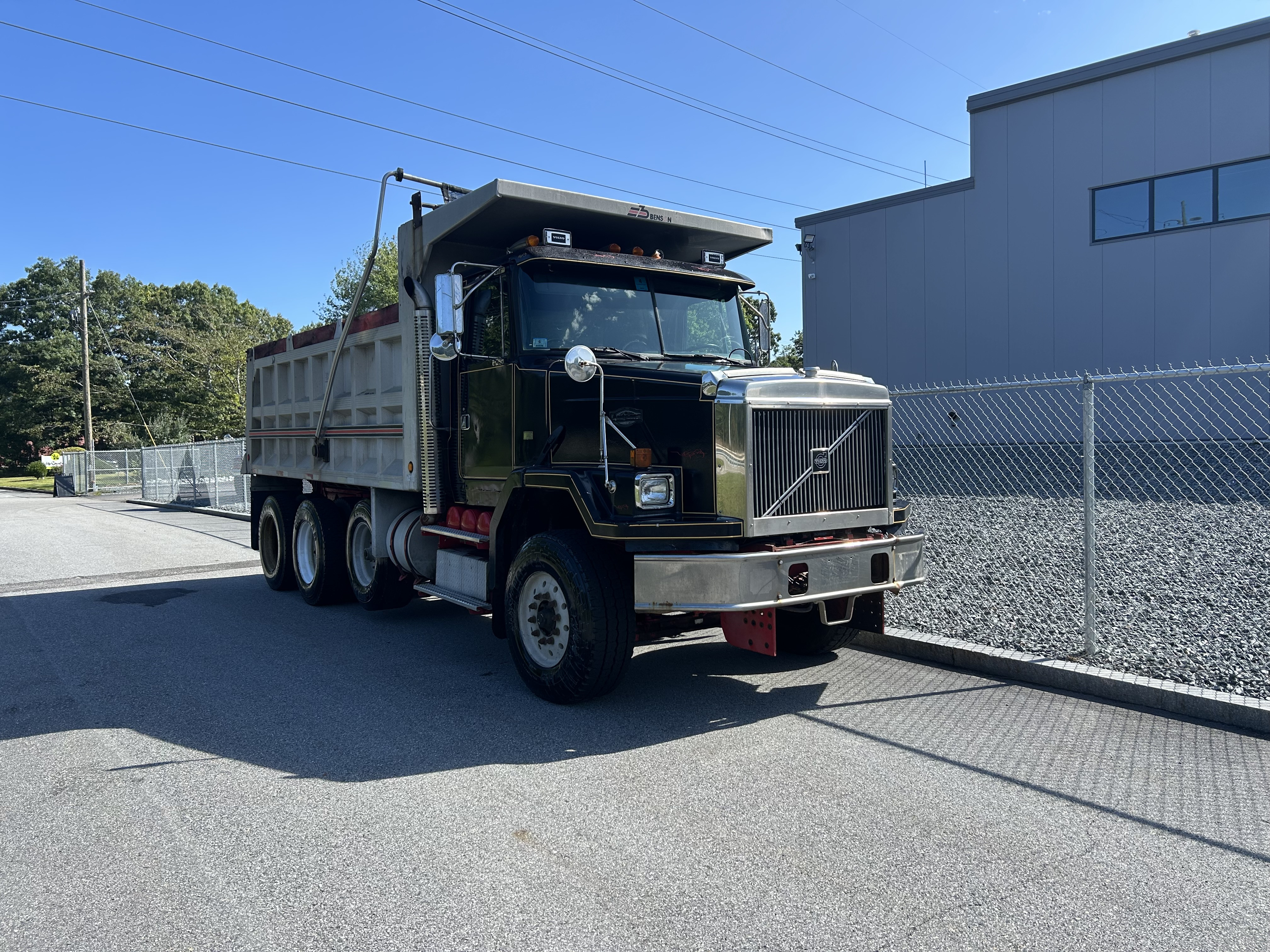 2001 Volvo Autocar ACL