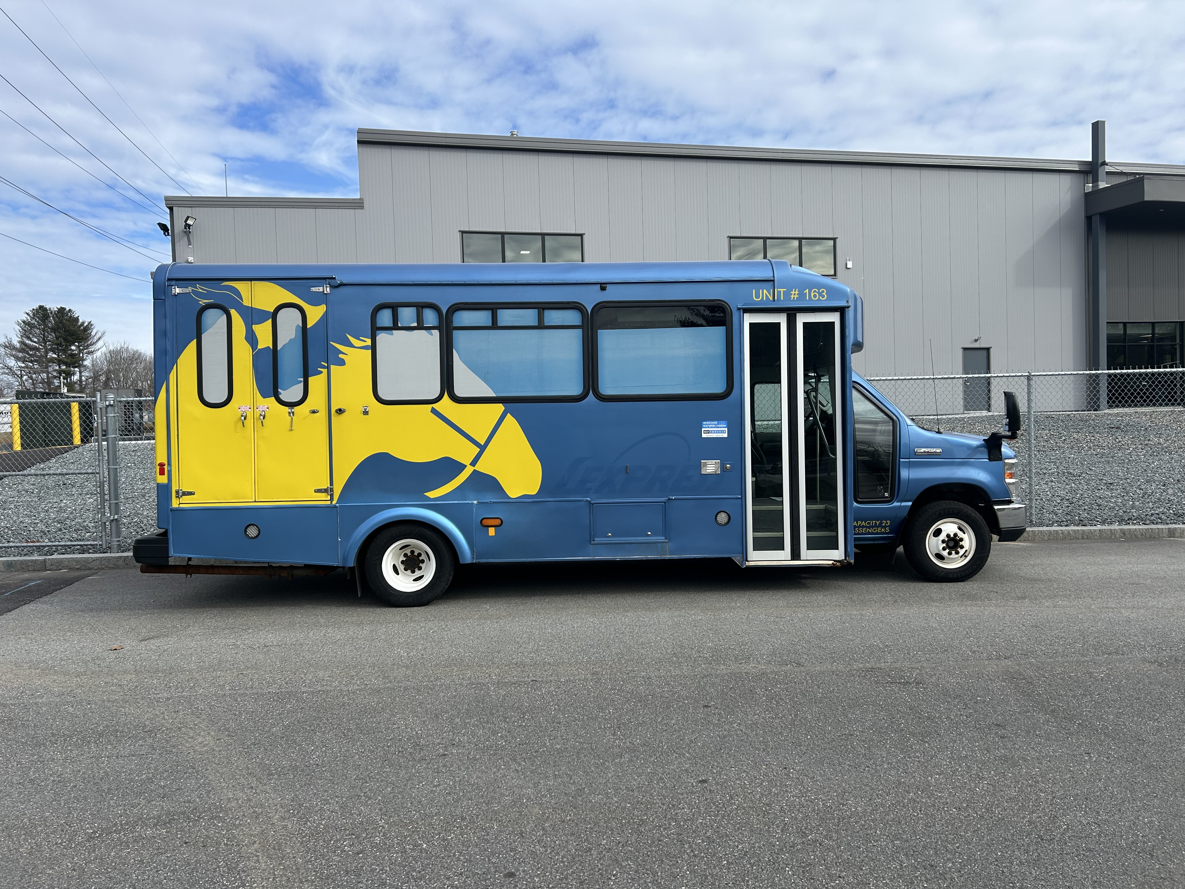 Photo of a 2017 Ford E450
