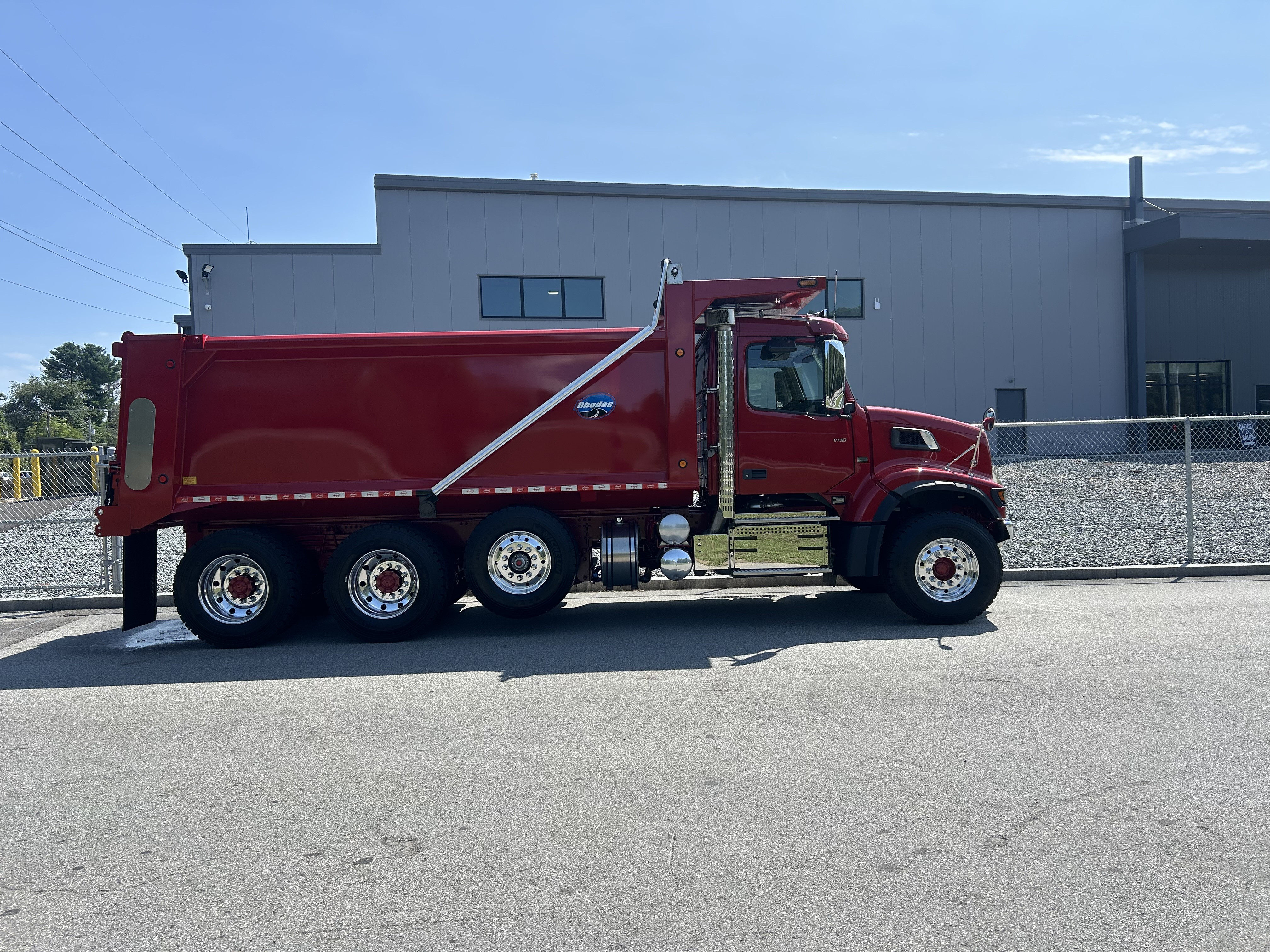 2027 Volvo VHD 300 AF