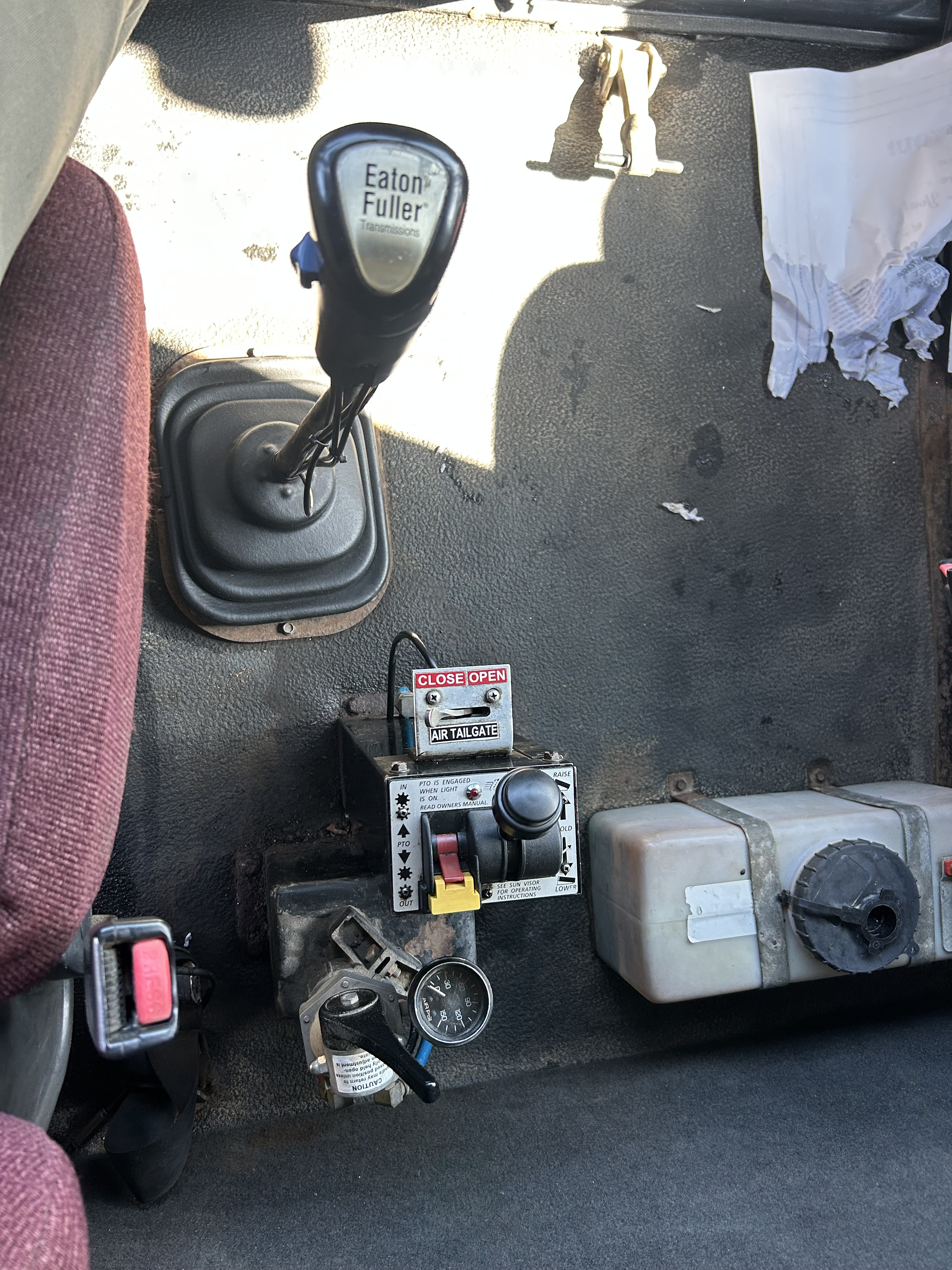 2001 Volvo Autocar ACL