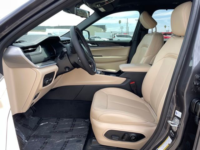 2025 Jeep Grand Cherokee L Limited - Photo 16