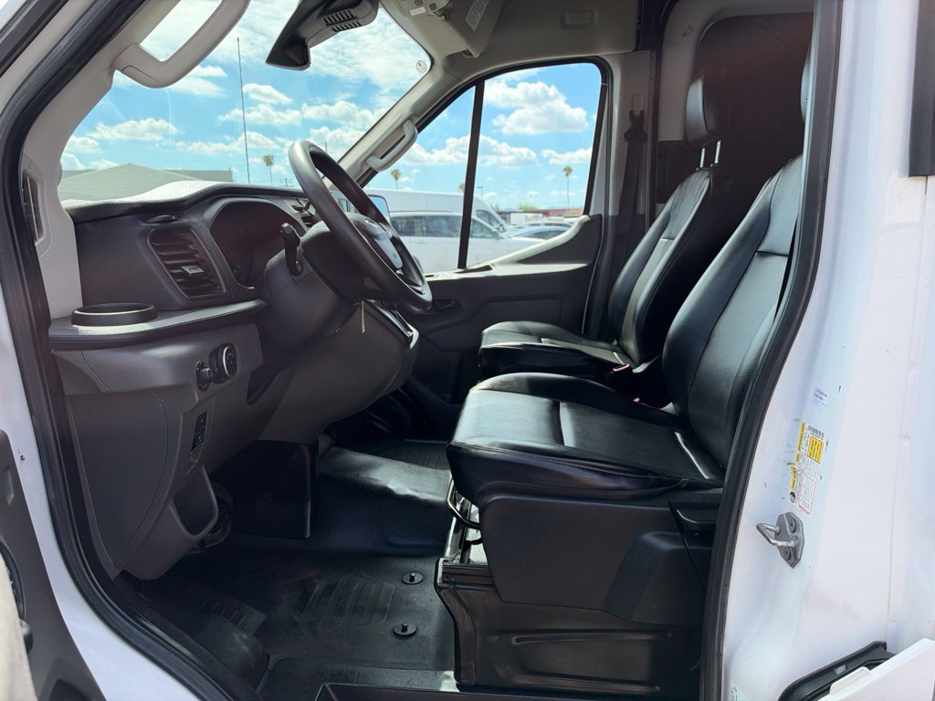 2023 Ford Transit-250