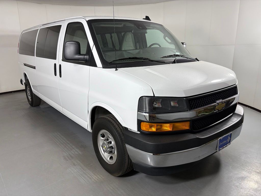 2024 Chevrolet EXPRESS 3500