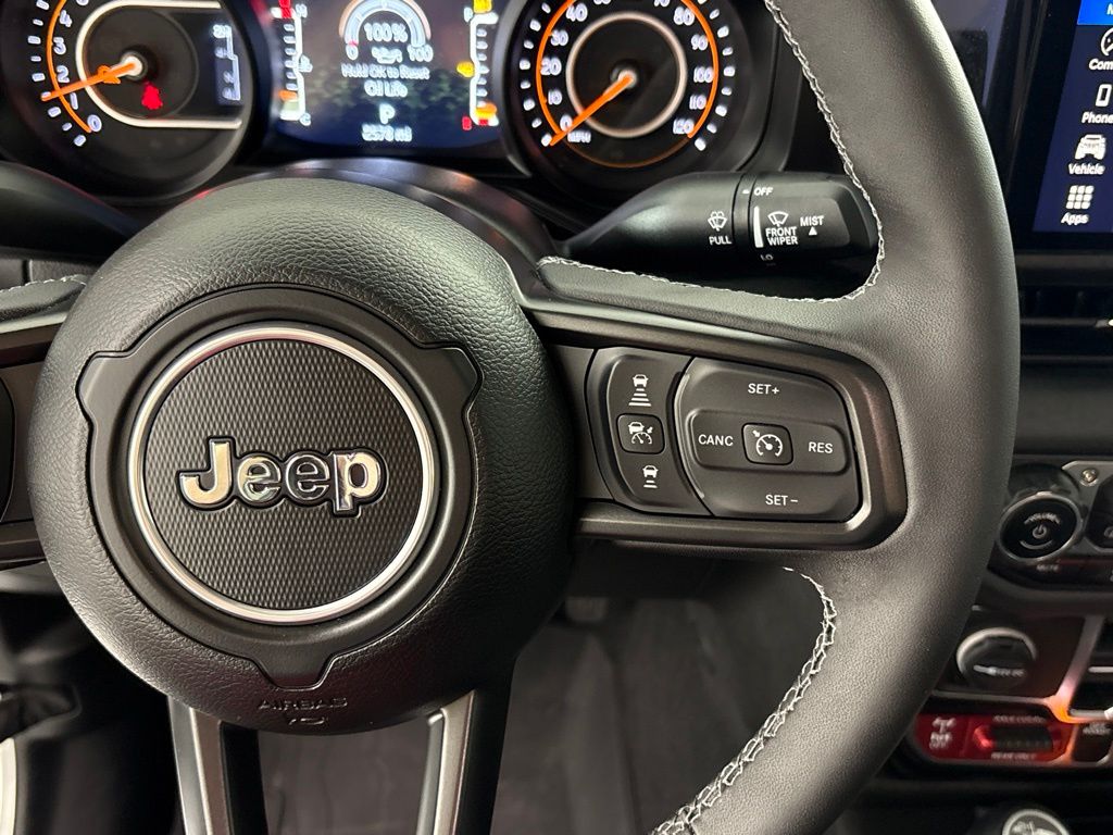 2025 Jeep GLADIATOR