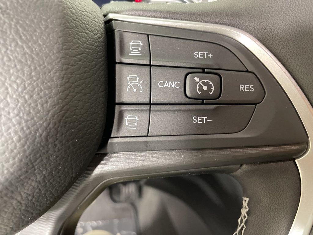 2025 Jeep Grand Cherokee Laredo - Photo 24