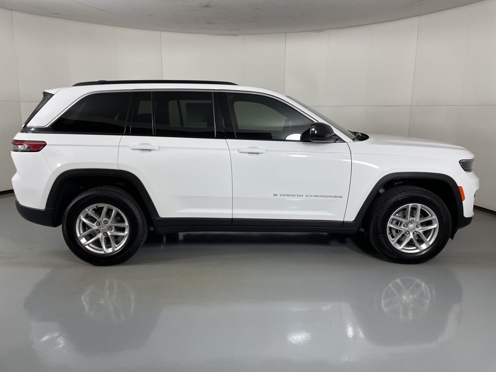 2025 Jeep Grand Cherokee Laredo - Photo 9