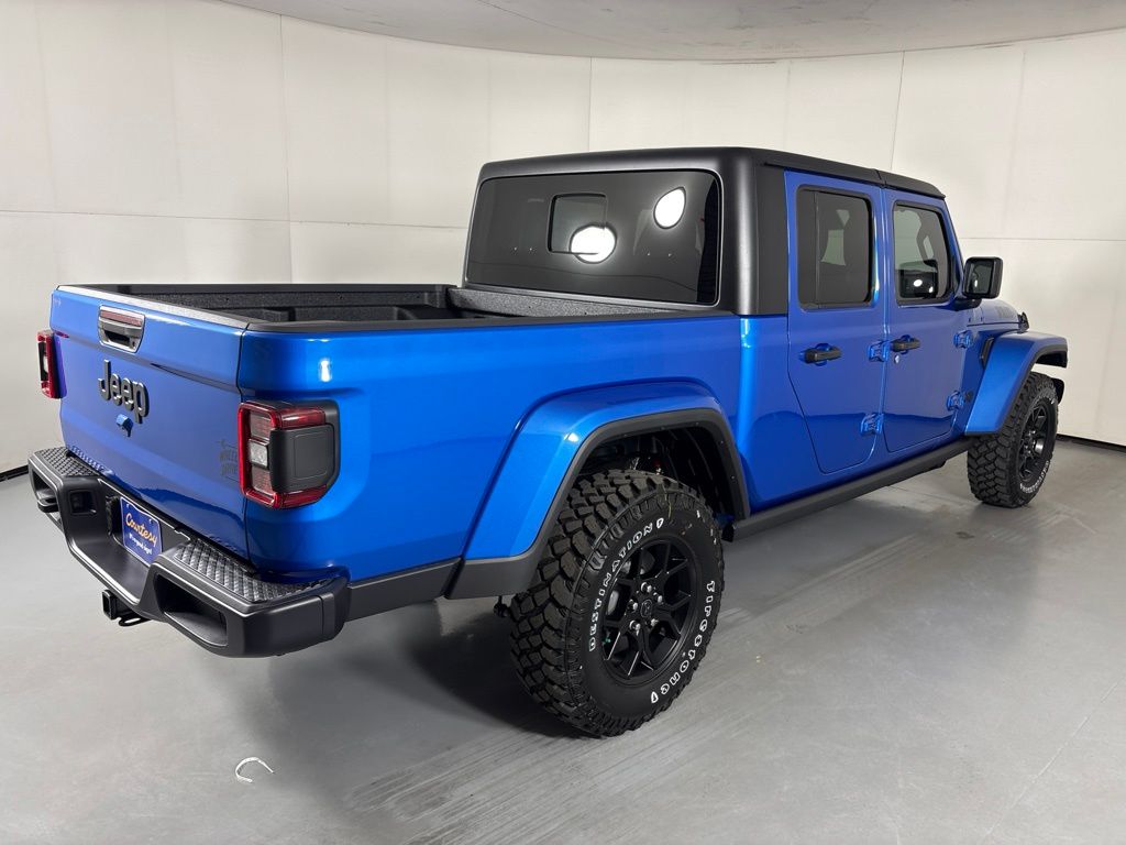 2026 Jeep GLADIATOR