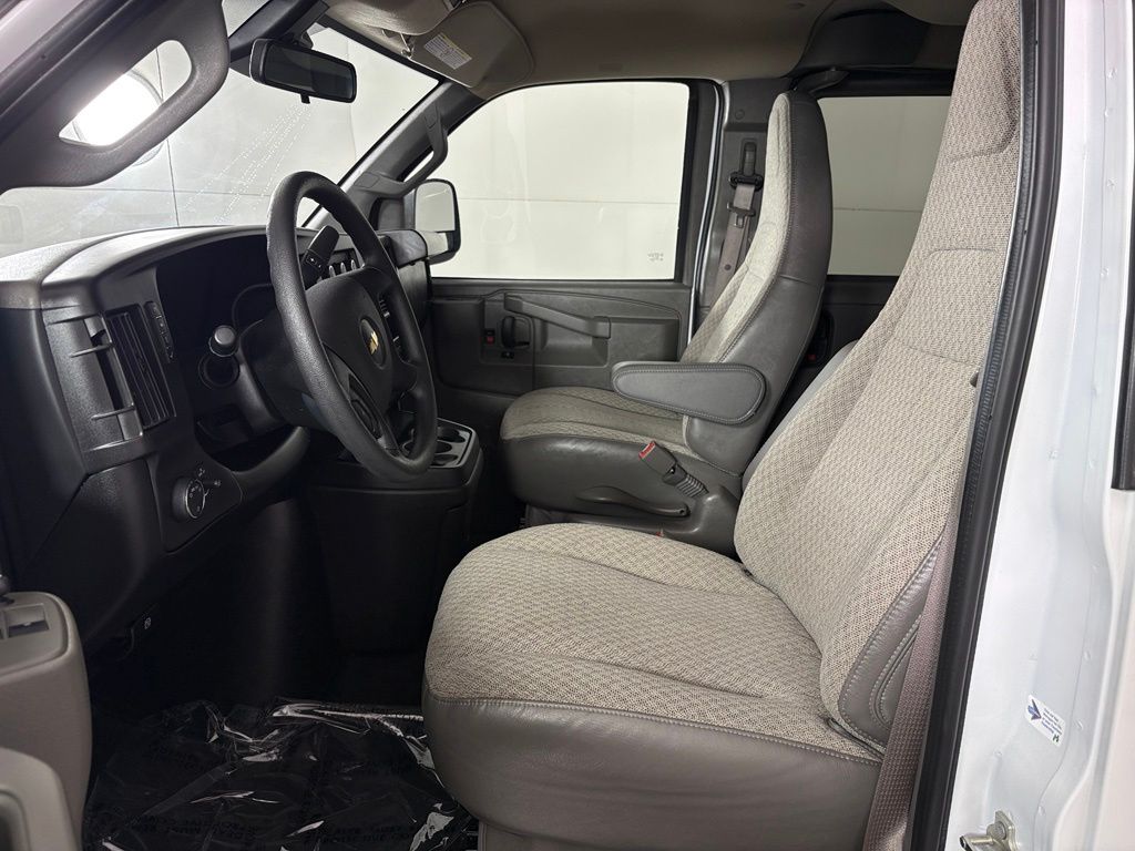 2024 Chevrolet EXPRESS 3500