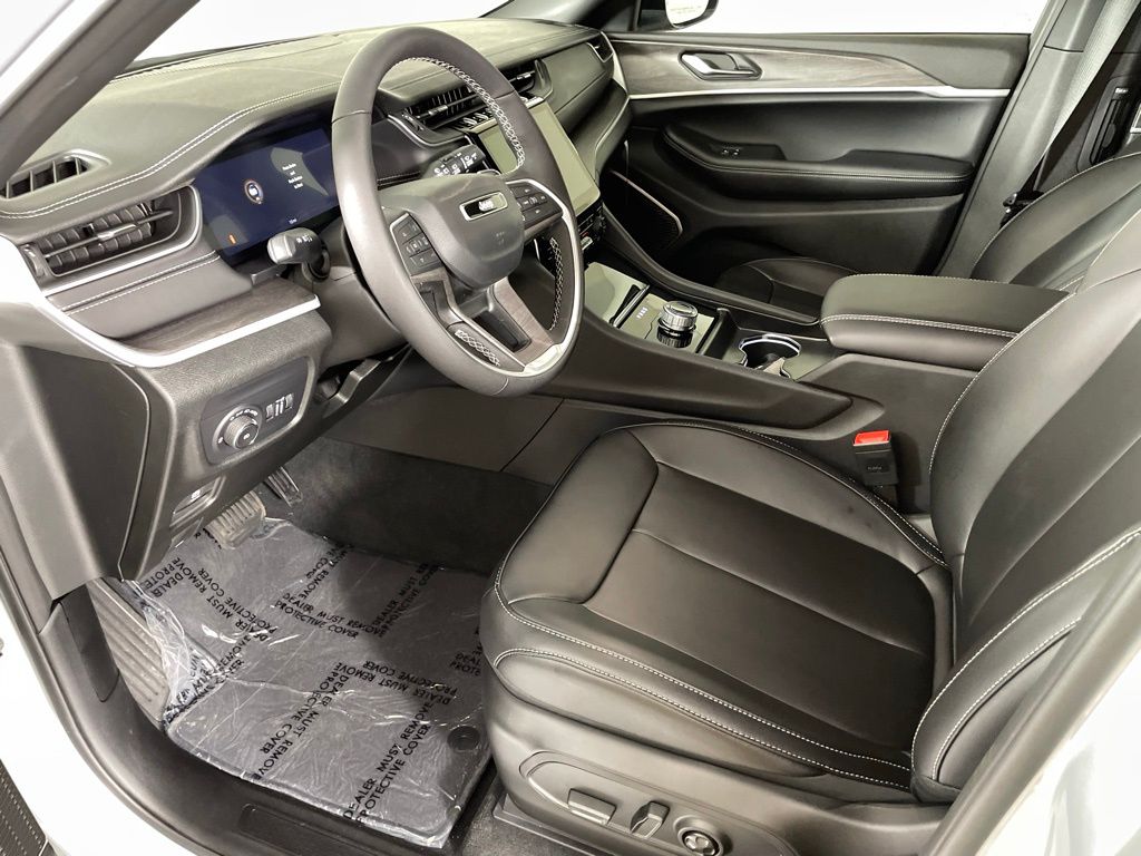 2025 Jeep Grand Cherokee L Limited - Photo 17