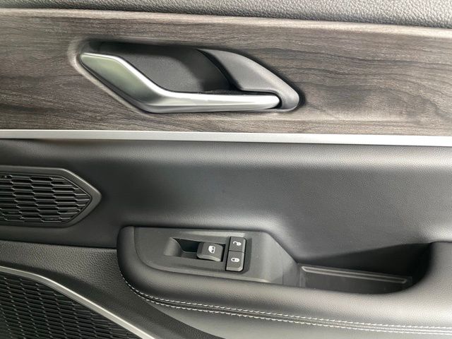 2025 Jeep Grand Cherokee L Limited - Photo 15