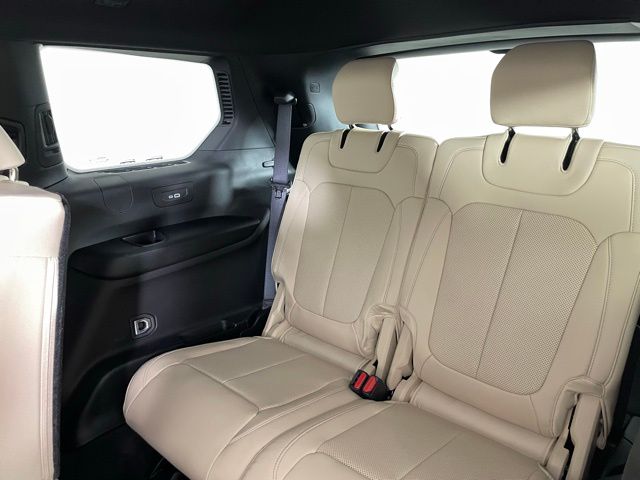 2025 Jeep Grand Cherokee L Limited - Photo 35