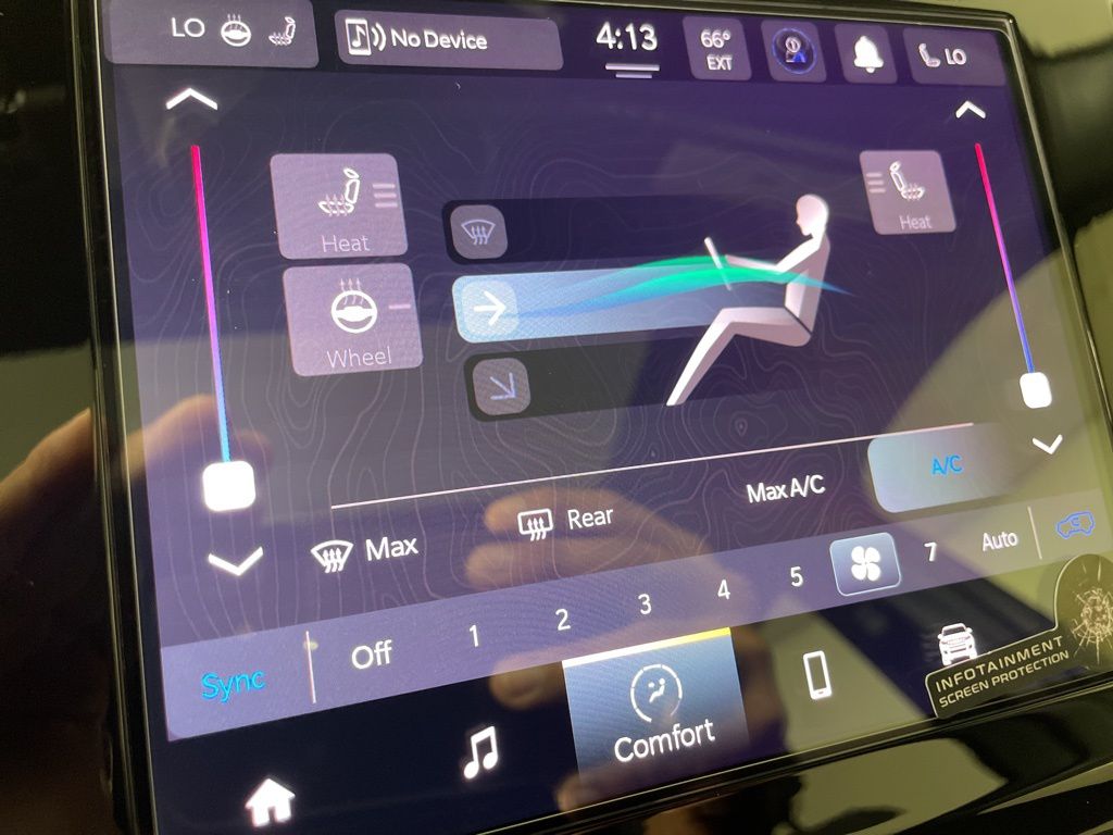 2025 Jeep Grand Cherokee Laredo - Photo 30