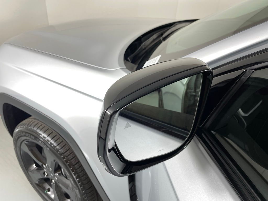 2025 Jeep Grand Cherokee L Limited - Photo 13