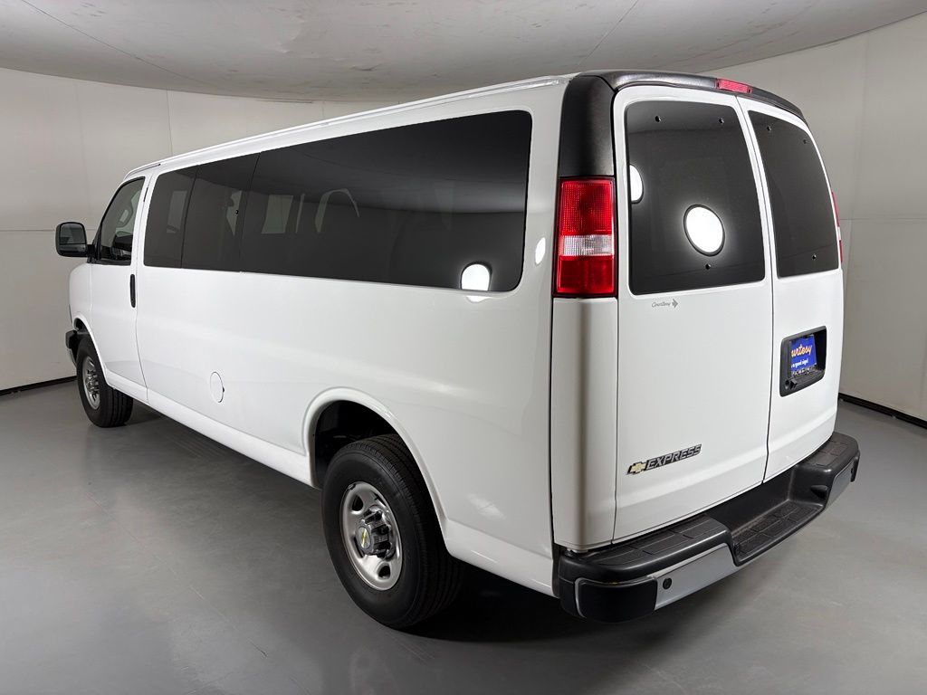 2024 Chevrolet EXPRESS 3500