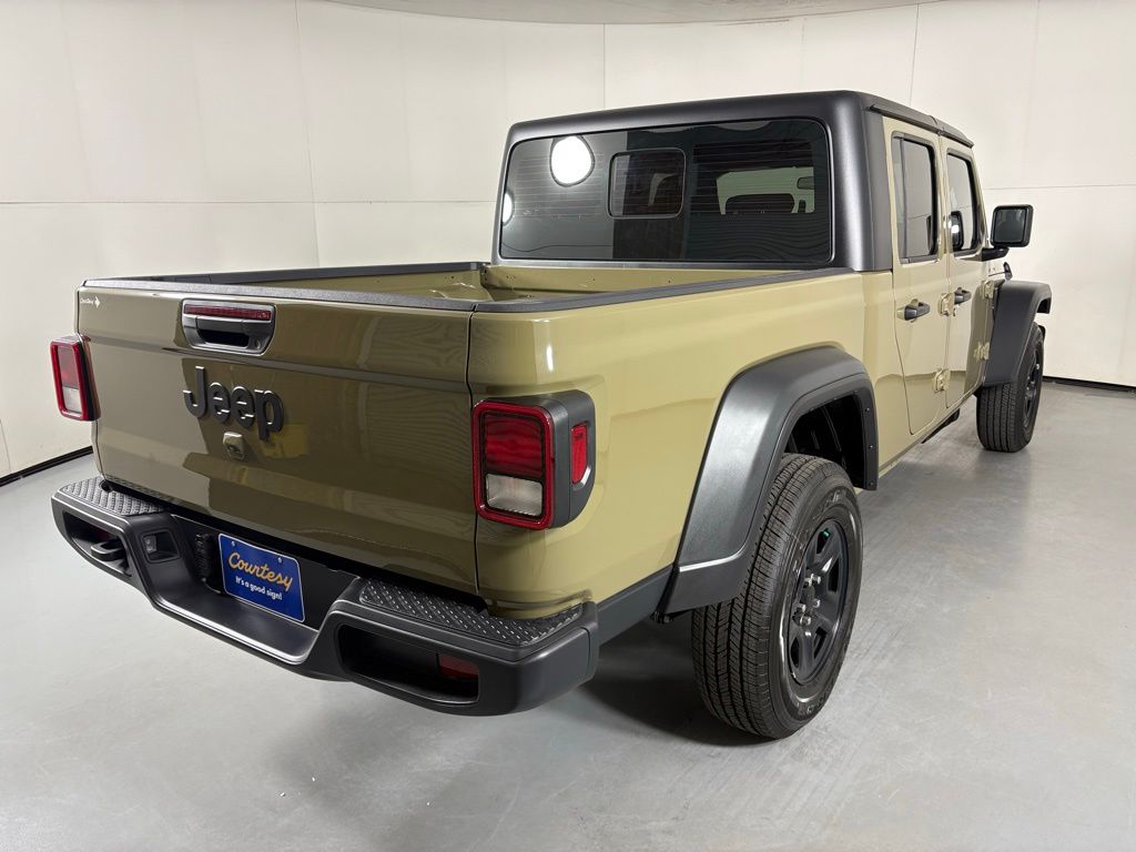 2026 Jeep GLADIATOR