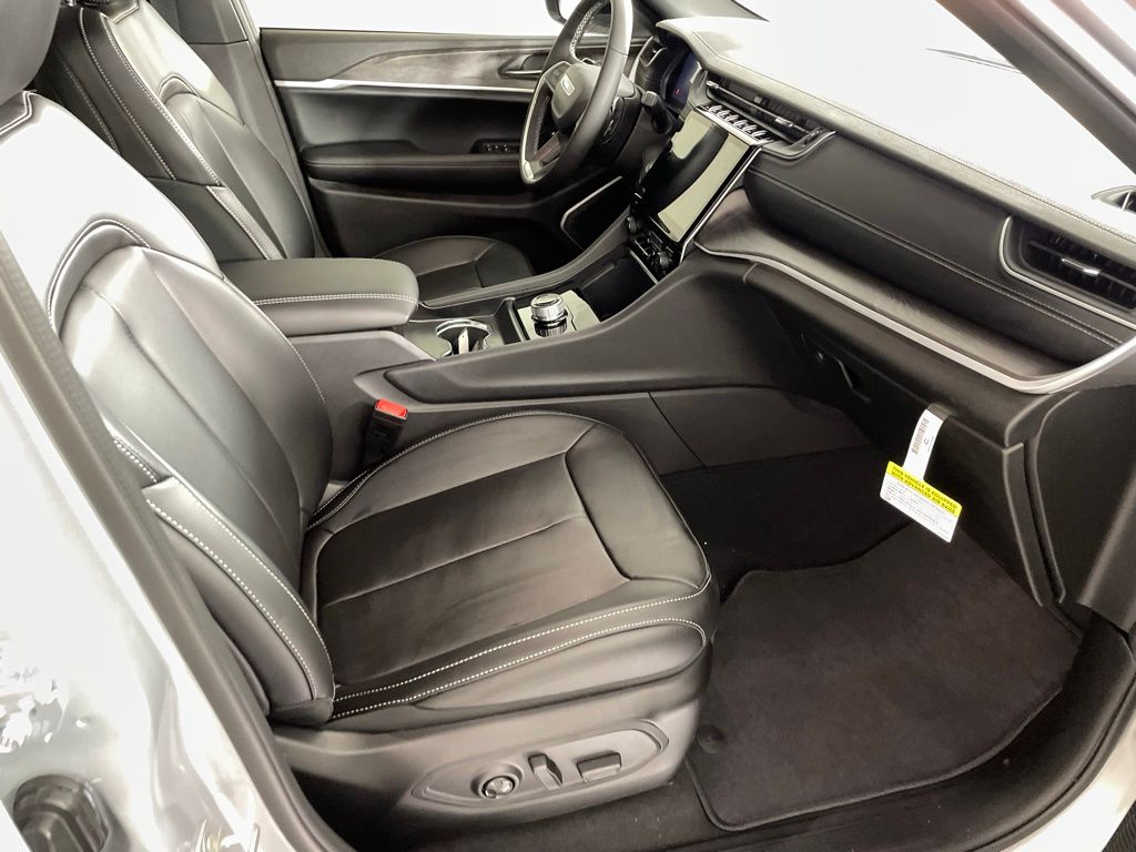 2025 Jeep Grand Cherokee L Limited - Photo 48