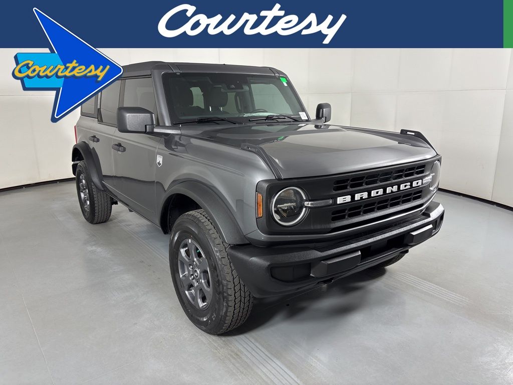 2022 Ford Bronco Black Diamond Mid (322A) 4x4's photo