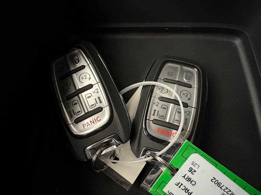 2026 Chrysler Pacifica Select - Photo 36