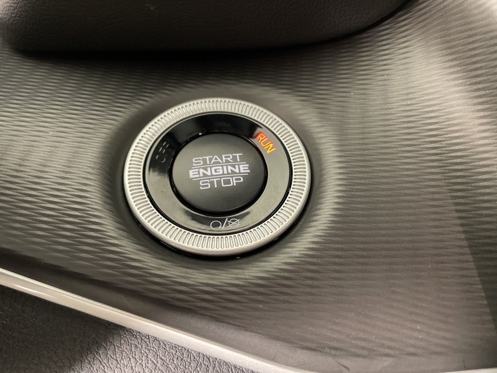2025 Jeep Grand Cherokee Laredo - Photo 26