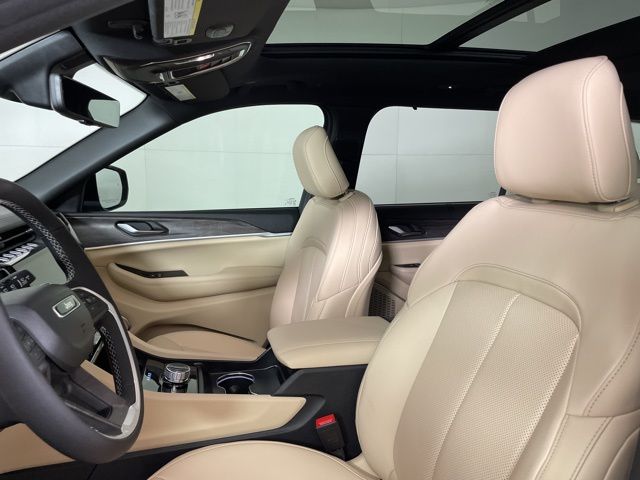 2025 Jeep Grand Cherokee L Limited - Photo 18