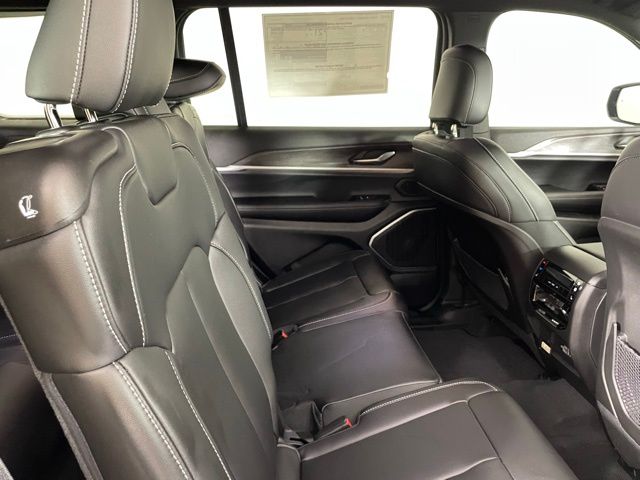 2025 Jeep Grand Cherokee L Limited - Photo 16