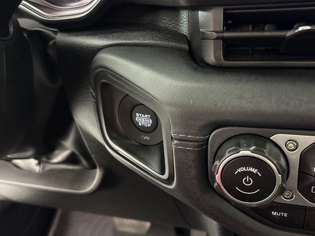 2025 Jeep GLADIATOR