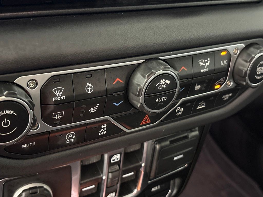 2025 Jeep GLADIATOR