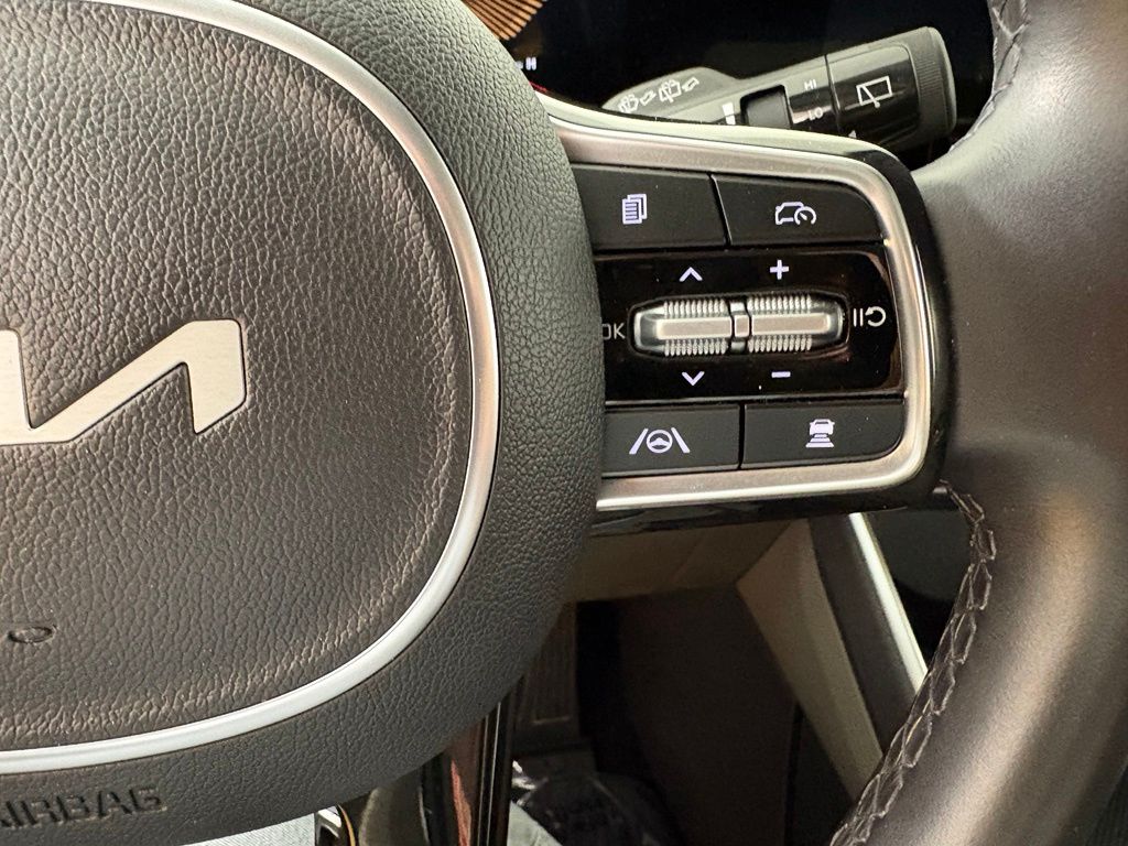 2025 Kia CARNIVAL