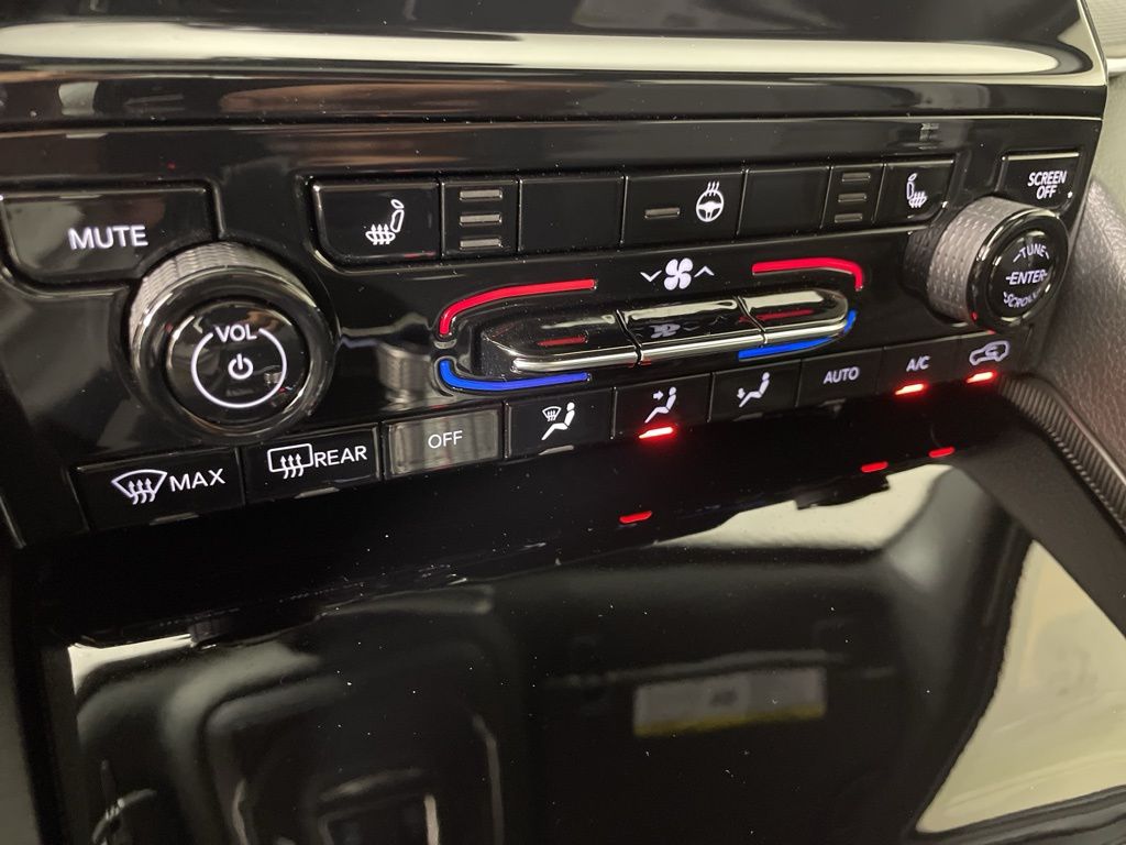 2025 Jeep Grand Cherokee Laredo - Photo 32