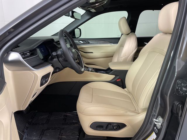 2025 Jeep Grand Cherokee L Limited - Photo 16