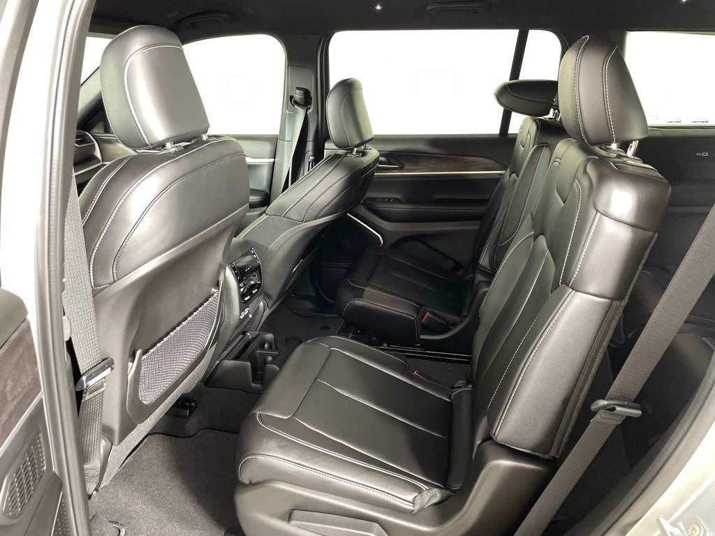 2025 Jeep Grand Cherokee L Limited - Photo 40