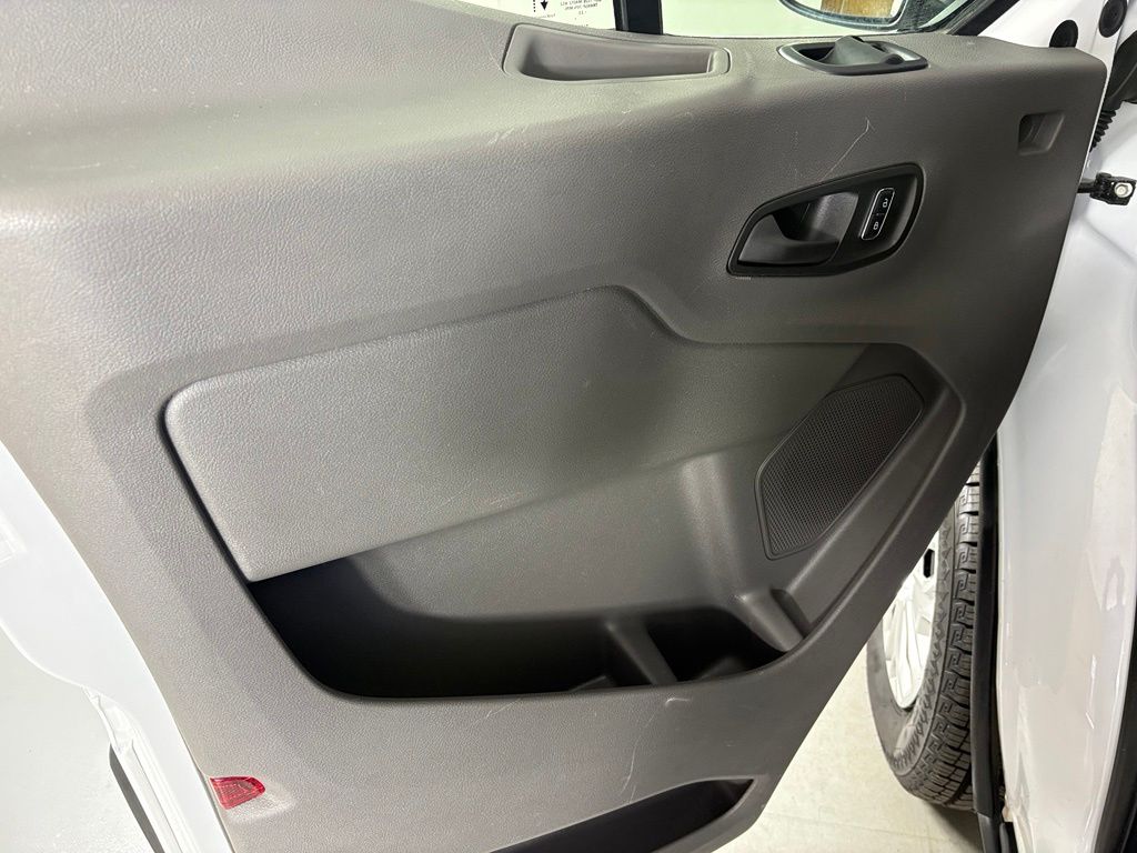 2023 Ford TRANSIT-350