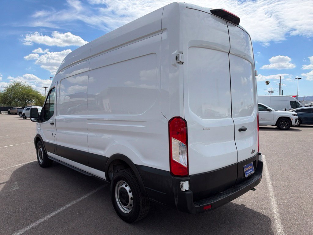 2023 Ford Transit-250