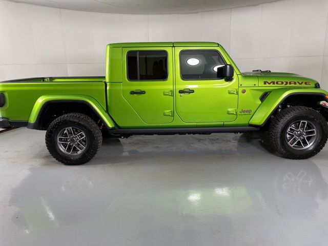 2025 Jeep GLADIATOR