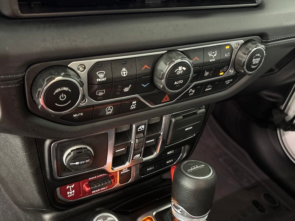 2025 Jeep GLADIATOR