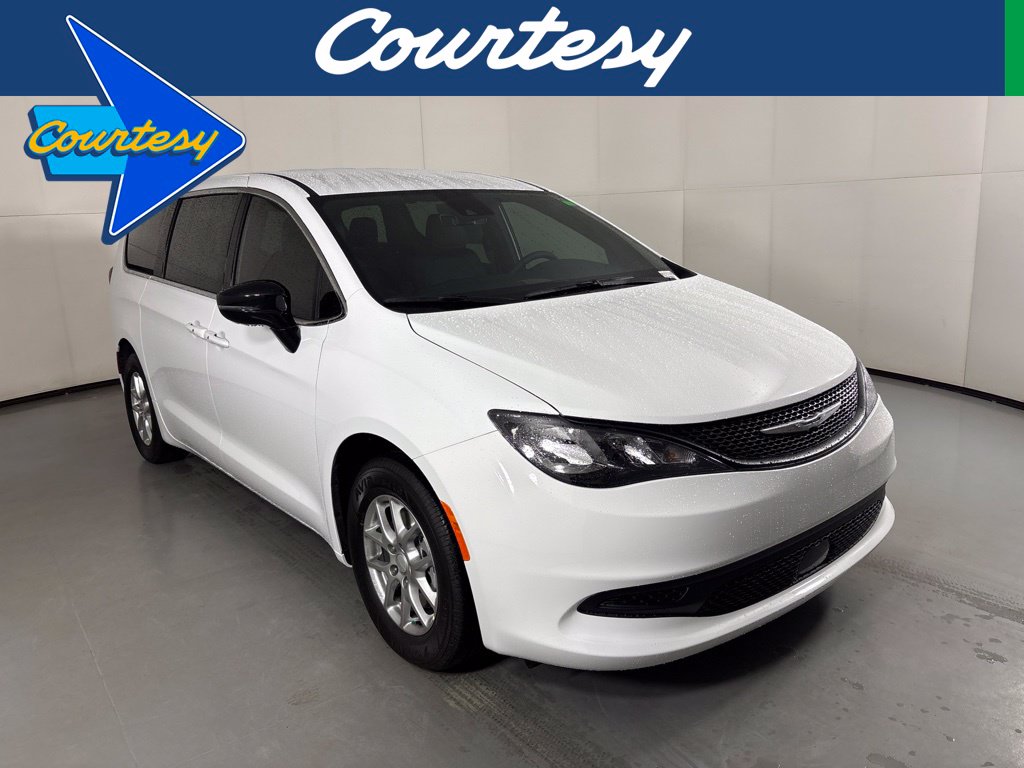 2026 Chrysler Pacifica Select - Photo 43