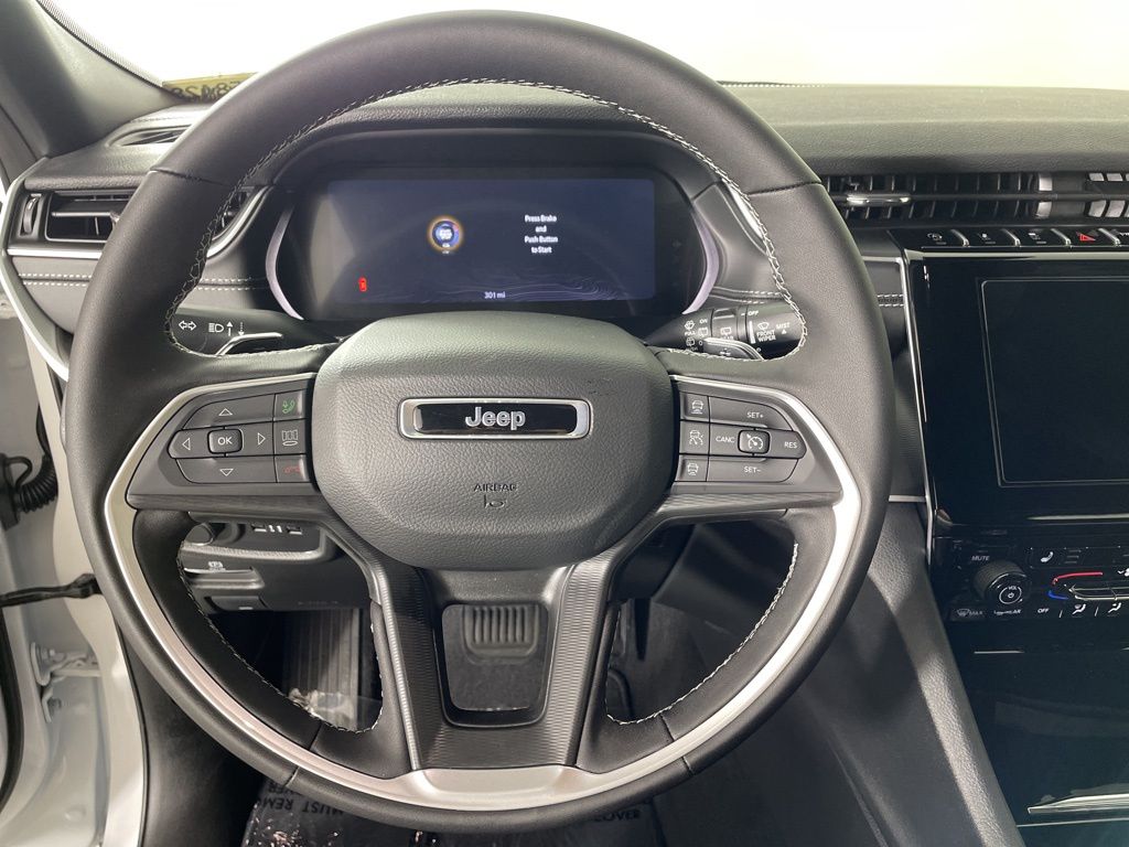 2025 Jeep Grand Cherokee Laredo - Photo 22