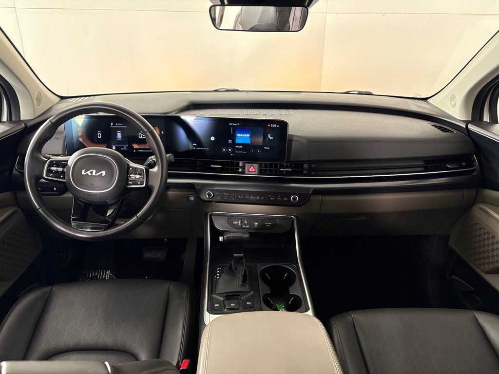 2025 Kia CARNIVAL