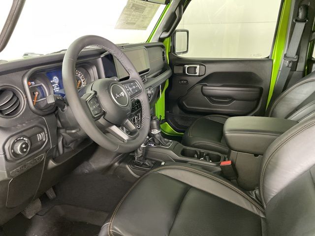 2025 Jeep GLADIATOR