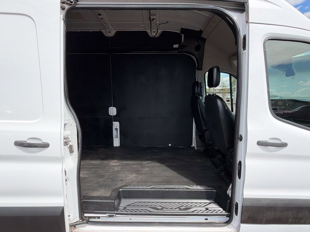 2023 Ford Transit-250