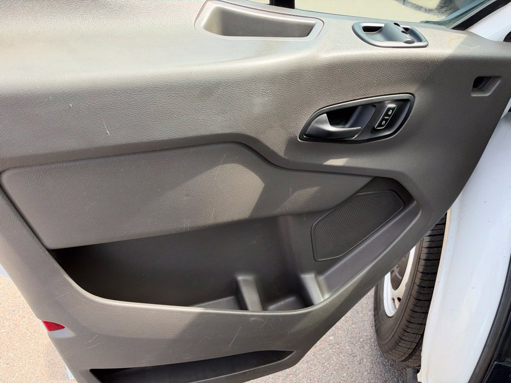 2023 Ford Transit-250